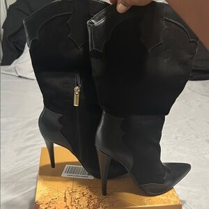 Elegant Black Women's Boots
